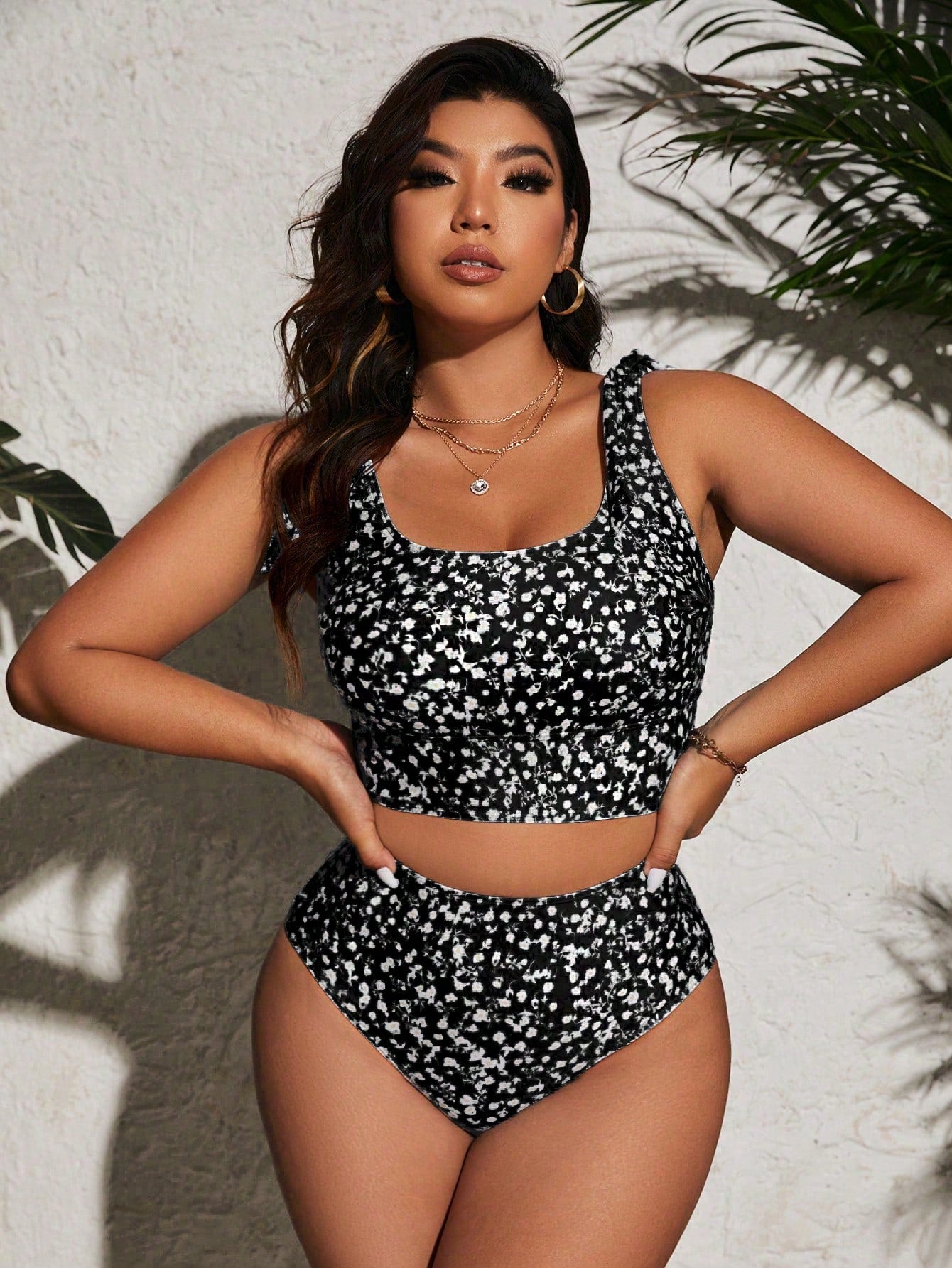 Biquini feminino cintura alta com alças ajustáveis Paris. Plus Size