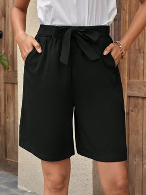 Bermuda feminina com elástico Dayanis. Plus Size