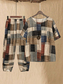 Conjunto feminino com estampa de retalhos Arelis. Plus Size