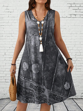 Vestido Feminino com detalhe no pescoço V Bruna (sem o acessório). Plus Size