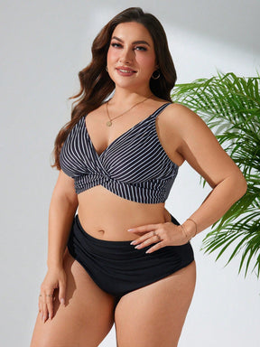 Biquíni Feminino com Top Listrado e Calcinha Cintura Alta - Marianne. Plus Size