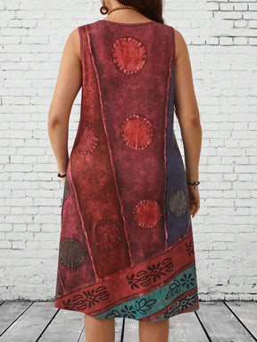 Vestido Feminino com detalhe no pescoço V Bruna (sem o acessório). Plus Size