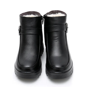 Bota Feminina de Couro Finds