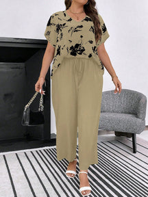 Conjunto Feminino de Blusa e Calça Gina. Plus Size.